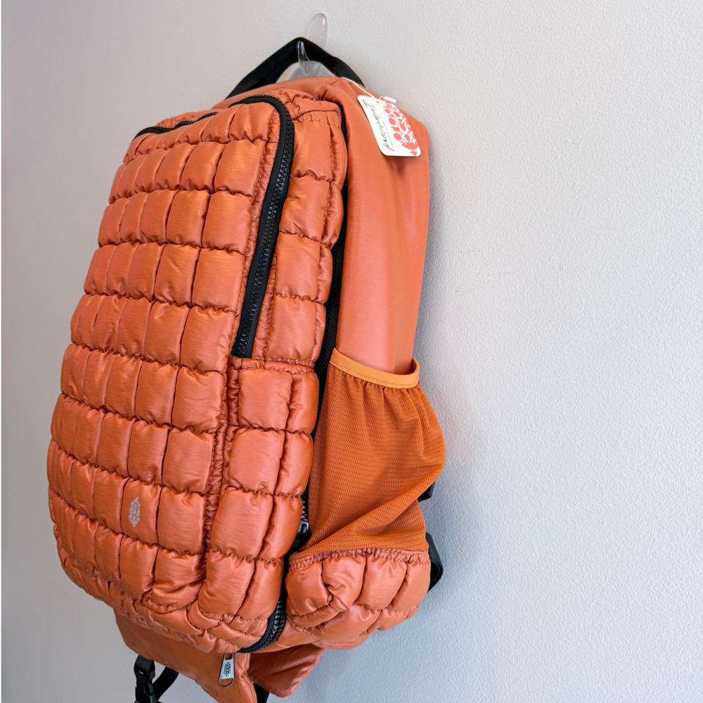 FREE PEOPLE Going Pro Quilted Backpack NWT - Picture 4 of 10